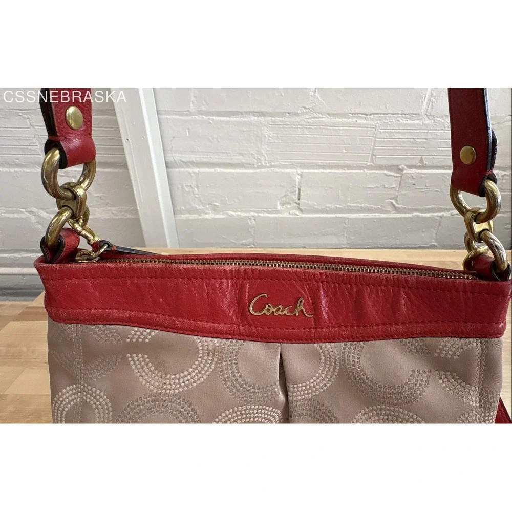 Coach Beige & Red vintage crossbody Shoulder Bag Signature‎ - Size S